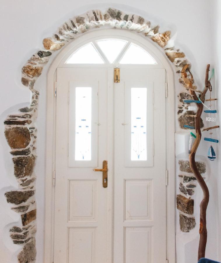 加里尼Blue & White: An Absolute Aegean Dream House别墅 外观 照片
